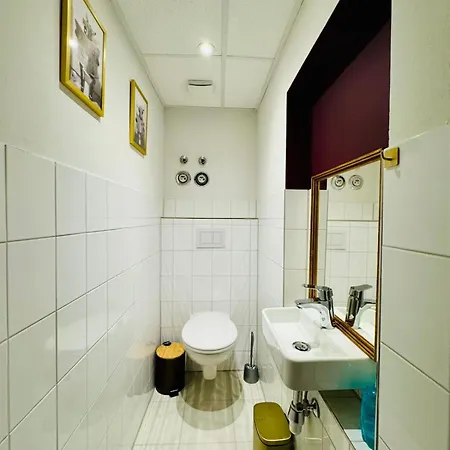 Moderne In Kiel-holtenau, Strandnaehe, 2 Zimmer, Voll Ausgestattet, Gute Anbindung Apartment *