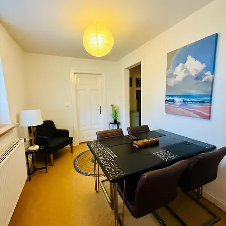 Moderne In Kiel-holtenau, Strandnaehe, 2 Zimmer, Voll Ausgestattet, Gute Anbindung Apartment *